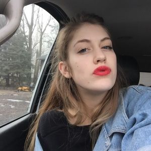 Meet your Posher, Evey